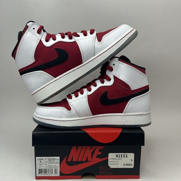 Nike Air Jordan Retro 1 High OG BG “Carmine/Red White” 2023 - Picture 3 of 8